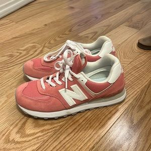 WORN TWICE new balance 574 in pink